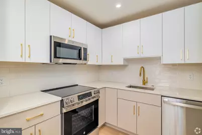 416 Vine Street #313, Philadelphia, PA 19106 - Photo 2