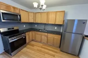 2012 E Glenwood Ave, Philadelphia, PA 19124 - Photo 10