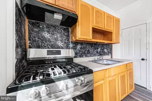 2204 Yelland St, Philadelphia, PA 19140 - Photo 4