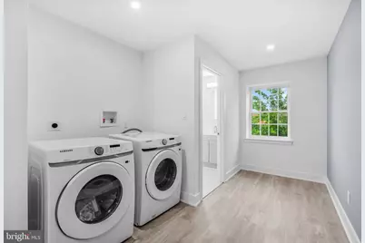 10 W Pomona Street, Philadelphia, PA 19144 - Photo 32