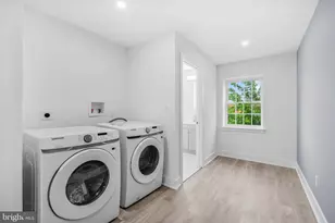 10 W Pomona St, Philadelphia, PA 19144 - Photo 32