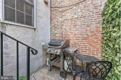 1522 Race Street #1, Philadelphia, PA 19102 - Photo 18