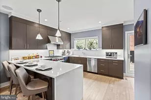 2147 Lombard St, Philadelphia, PA 19146 - Photo 22