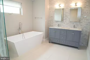 708 N 17th St, Philadelphia, PA 19130 - Photo 34