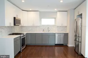 708 N 17th St, Philadelphia, PA 19130 - Photo 4