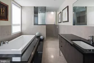 707 S 15th St, Philadelphia, PA 19146 - Photo 24