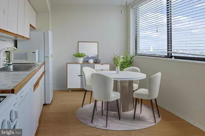 1326 Spruce Street #1602, Philadelphia, PA 19107 - Photo 2