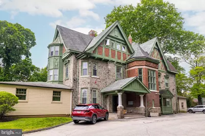 143 W Walnut Lane, Philadelphia, PA 19144 - Photo 2