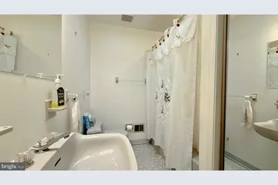 949 N Orianna Street, Philadelphia, PA 19123 - Photo 30
