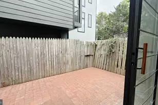 949 N Orianna St, Philadelphia, PA 19123 - Photo 36