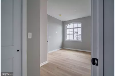 2401 Washington Avenue #5D, Philadelphia, PA 19146 - Photo 8