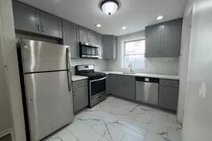 1133 Mercy St, Philadelphia, PA 19148 - Photo 2