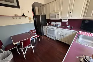 7106 Elmwood Ave, Philadelphia, PA 19142 - Photo 4