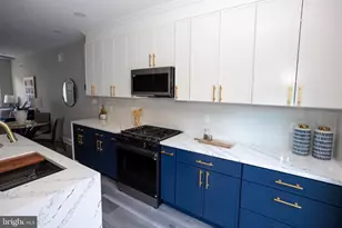 2127 Sigel St, Philadelphia, PA 19145 - Photo 12