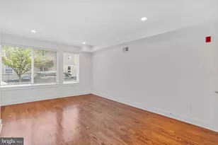 402 N Front St, Philadelphia, PA 19123 - Photo 6