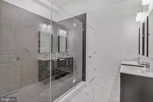 402 N Front St, Philadelphia, PA 19123 - Photo 28