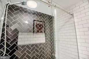 301 Race St, Philadelphia, PA 19106 - Photo 20