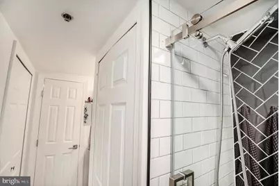 301 Race Street #411, Philadelphia, PA 19106 - Photo 16