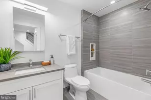 237 N 23rd St, Philadelphia, PA 19103 - Photo 30