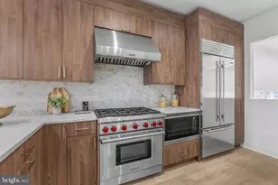 237 N 23rd St, Philadelphia, PA 19103 - Photo 8