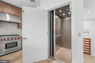 237 N 23rd St, Philadelphia, PA 19103 - Photo 12