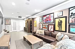 204 W Laurel St, Philadelphia, PA 19123 - Photo 40