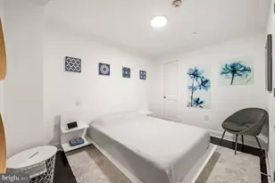 1701 Locust St, Philadelphia, PA 19103 - Photo 8