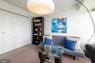 2001 Hamilton St, Philadelphia, PA 19130 - Photo 10