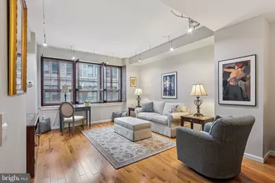 1425 Locust Street #7D, Philadelphia, PA 19102 - Photo 12