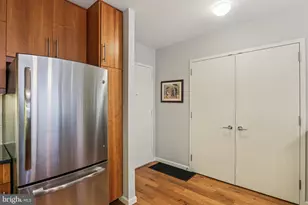 1425 Locust St, Philadelphia, PA 19102 - Photo 6