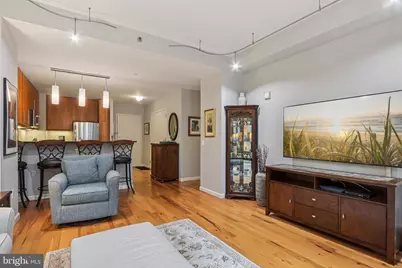 1425 Locust Street #7D, Philadelphia, PA 19102 - Photo 16