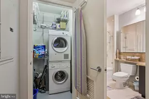 1425 Locust St, Philadelphia, PA 19102 - Photo 22