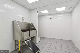 1425 Locust St, Philadelphia, PA 19102 - Photo 34