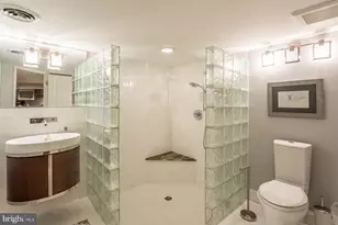 1831 Mutli-Unit Spruce St, Philadelphia, PA 19103 - Photo 14