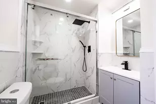 2446 S Woodstock St, Philadelphia, PA 19145 - Photo 12