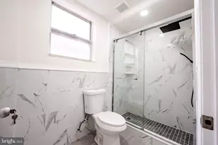 2446 S Woodstock St, Philadelphia, PA 19145 - Photo 14