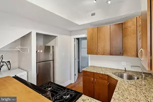 1641 Christian St, Philadelphia, PA 19146 - Photo 4