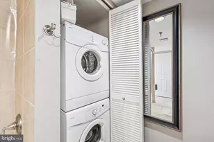 2001 Hamilton St, Philadelphia, PA 19130 - Photo 16