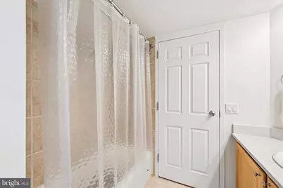 2001 Hamilton Street #1205, Philadelphia, PA 19130 - Photo 20