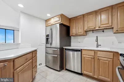 2001 Hamilton Street #1205, Philadelphia, PA 19130 - Photo 8