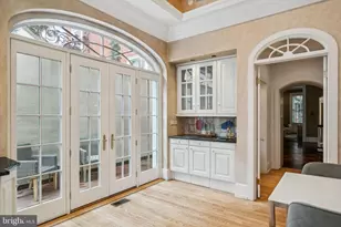 1818 Delancey Pl, Philadelphia, PA 19103 - Photo 12