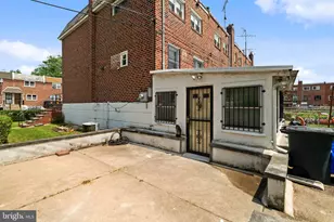 2426 S Rosella St, Philadelphia, PA 19153 - Photo 32
