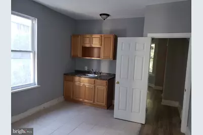 1742 W Erie Avenue, Philadelphia, PA 19140 - Photo 8