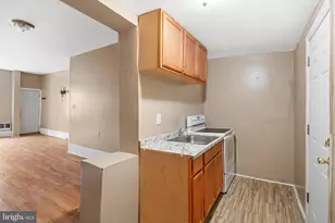 2732 W Sterner St, Philadelphia, PA 19132 - Photo 4