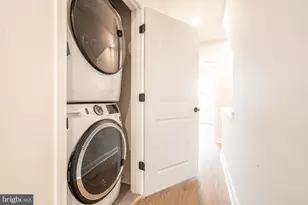 4090 Leslie Ln, Philadelphia, PA 19131 - Photo 16