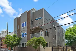 1146 N Orianna St, Philadelphia, PA 19123 - Photo 2