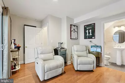 929 S 18th Street, Philadelphia, PA 19146 - Photo 6