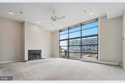 7 N Christopher Columbus Boulevard #130, Philadelphia, PA 19106 - Photo 1