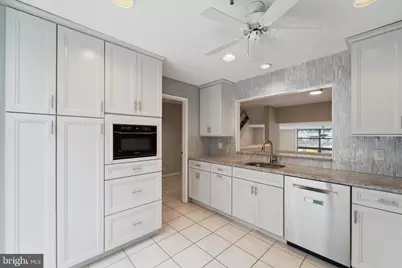 7 N Christopher Columbus Boulevard #130, Philadelphia, PA 19106 - Photo 18