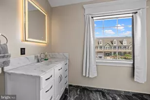 2124 W Reserve Dr, Philadelphia, PA 19145 - Photo 22